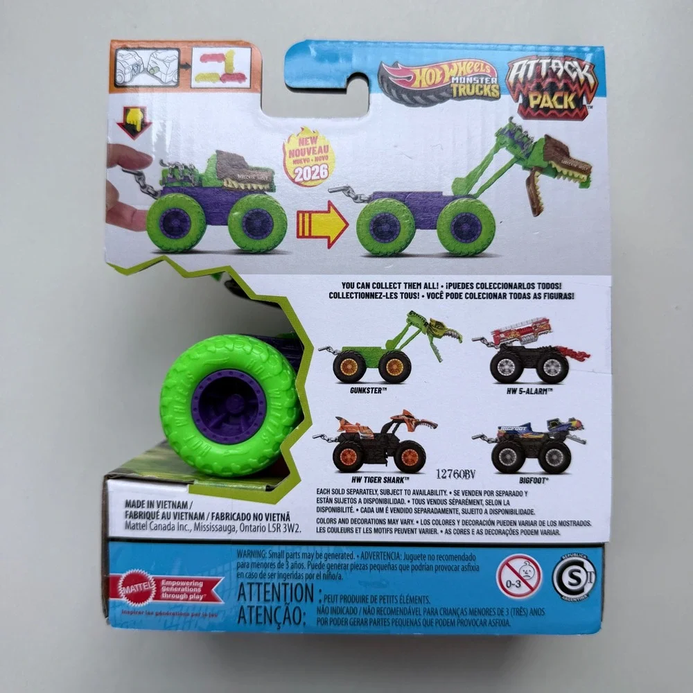 Hot Wheels Monster Truck Mutant Chaos Wreckin' Wolf Attack Pack Transforming Car